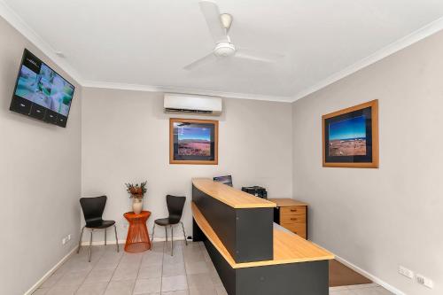 Exterior view, Comfort Inn & Suites Karratha in Karratha Exterior view, Comfort Inn & Suites Karratha in Karratha