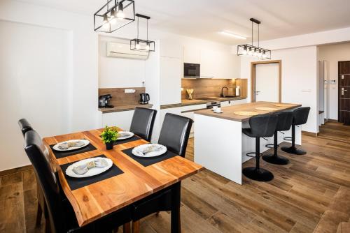 City Center Gallery Apartment in بييشتاني City Center Gallery Apartment in بييشتاني