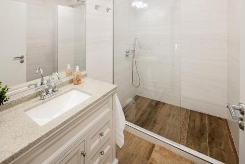 City Center Gallery Apartment in بييشتاني City Center Gallery Apartment in بييشتاني
