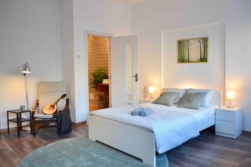 Heaven's Gate - Luxurious and Central