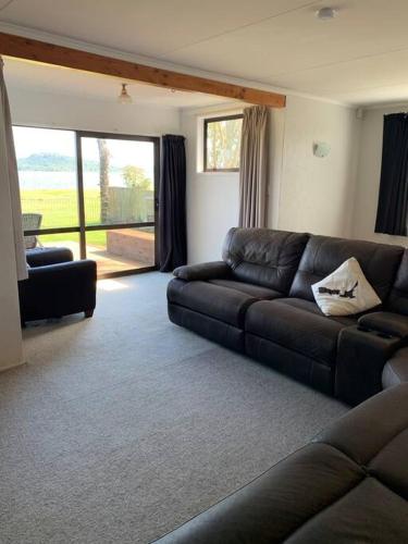 Beautiful Lakefront Location in Hannas Öböl Beautiful Lakefront Location in Hannas Öböl