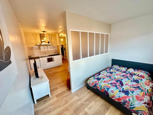 Le douanier in Gaillard Le douanier in Gaillard