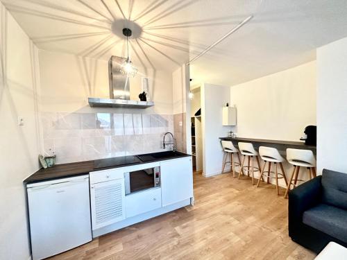 Le douanier in Gaillard Le douanier in Gaillard