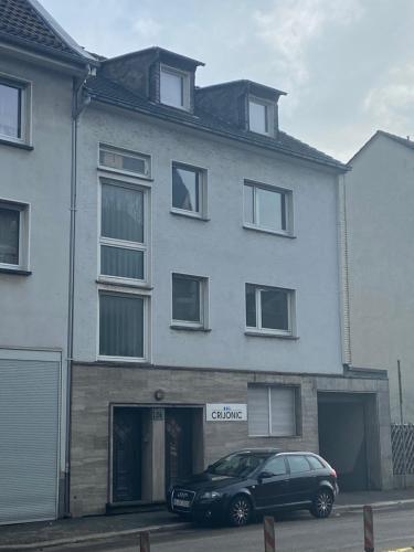 Entrada, VAZ Apartments Freiheit 1, Küche, Balkon, TV, WLAN, Parkplatz, Autobahnähe (VAZ Apartments Freiheit 1, Kuche, Balkon, TV, WLAN, Parkplatz, Autobahnahe) in Remscheid Entrada, VAZ Apartments Freiheit 1, Küche, Balkon, TV, WLAN, Parkplatz, Autobahnähe (VAZ Apartments Freiheit 1, Kuche, Balkon, TV, WLAN, Parkplatz, Autobahnahe) in Remscheid