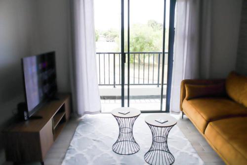 Coastal Beach & Mountain Retreat