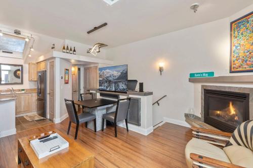 Remodeled Luxury Condo - Skii in Skii out in Telluride (CO) Remodeled Luxury Condo - Skii in Skii out in Telluride (CO)