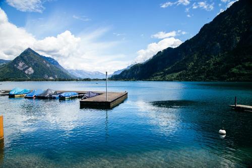Au Bord Du Lac in Därligen Au Bord Du Lac in Därligen