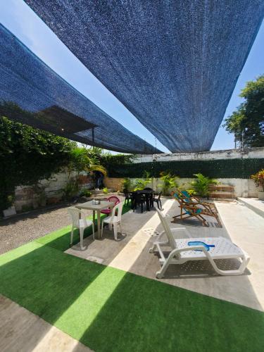 สระว่ายน้ำ, HOSTAL SAN MARINO in มันตา สระว่ายน้ำ, HOSTAL SAN MARINO in มันตา