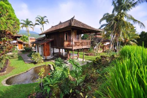 Garden, Puri Lumbung Cottages, Restaurant & Spa, Munduk in Munduk Garden, Puri Lumbung Cottages, Restaurant & Spa, Munduk in Munduk