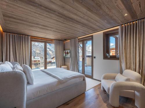 Chalet neuf avec piscine chauffee, espace detente, sauna, bain nordique et salle de cinema - FR-1-57 in Saint-Marcel Chalet neuf avec piscine chauffee, espace detente, sauna, bain nordique et salle de cinema - FR-1-57 in Saint-Marcel