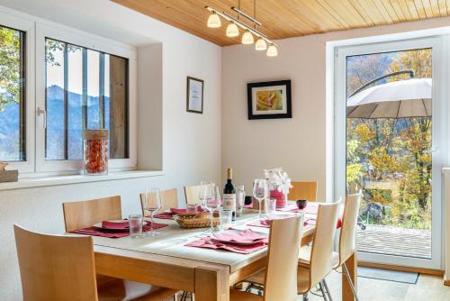 Ferienhaus am Berg in ชเนพเฟา Ferienhaus am Berg in ชเนพเฟา