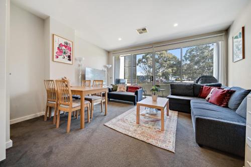 المرافق, Tranquil Apartment in Green, Well Connected Suburb in كورتين المرافق, Tranquil Apartment in Green, Well Connected Suburb in كورتين