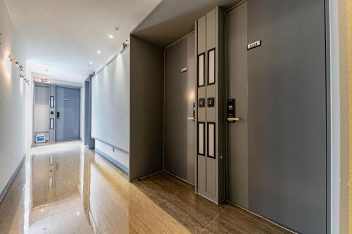 Yeosu STAY Business Hotel in Dongmun-dong Yeosu STAY Business Hotel in Dongmun-dong