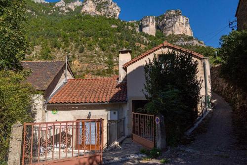 Le moulin a la caze in Mostuejouls Le moulin a la caze in Mostuejouls