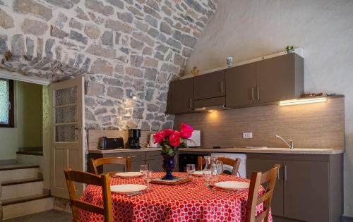 Le moulin a la caze in Mostuejouls Le moulin a la caze in Mostuejouls