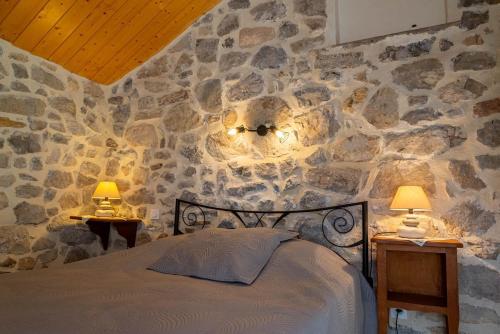 La maisonnette a la caze in Mostuejouls La maisonnette a la caze in Mostuejouls
