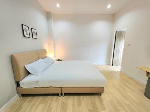 ชวนชม โฮเทล (Chuanchom Hotel) in มหาสารคาม ชวนชม โฮเทล (Chuanchom Hotel) in มหาสารคาม