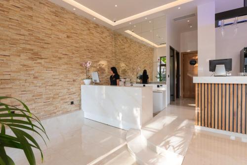 로비, 더 와인 호텔 (The Wine Hotel) in 로도스 로비, 더 와인 호텔 (The Wine Hotel) in 로도스