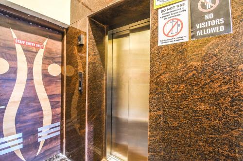 Előcsarnok, Super Hotel O Airport Residency in Pokhariput Előcsarnok, Super Hotel O Airport Residency in Pokhariput