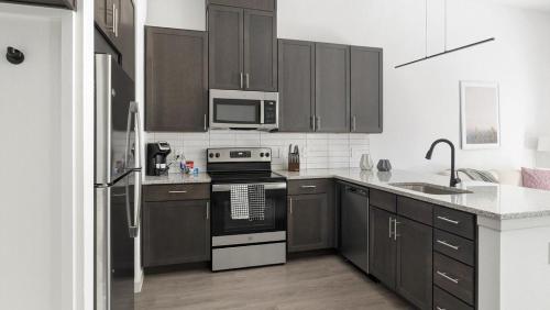 Landing at Cedar Lakes - 1 Bedroom in Dallas in Duncanville Landing at Cedar Lakes - 1 Bedroom in Dallas in Duncanville