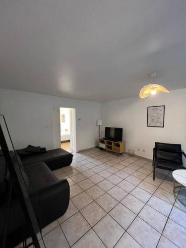 Appartement spacieux 2 chambres 100m2 centre petite ville in Saint-Avold Appartement spacieux 2 chambres 100m2 centre petite ville in Saint-Avold
