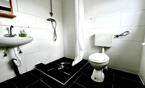 Μπάνιο, Hostel10 - Top Unterkunft in Hockenheim in Hockenheim Μπάνιο, Hostel10 - Top Unterkunft in Hockenheim in Hockenheim
