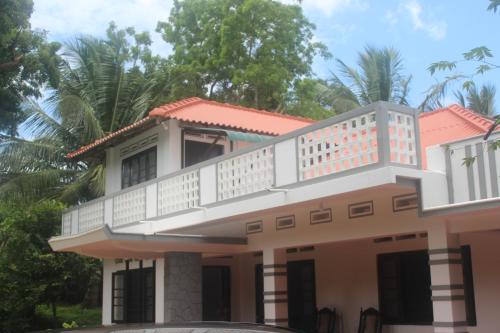 HiruSadu Leasure Pod