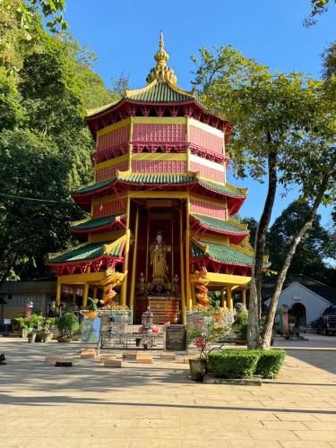 โรงแรมตะวันไท near Tiger Cave Temple (Wat Tham Suea) โรงแรมตะวันไท near Tiger Cave Temple (Wat Tham Suea)
