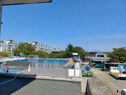 Swimming pool, Inap Damai UUC Homestay in Sepanggar Swimming pool, Inap Damai UUC Homestay in Sepanggar