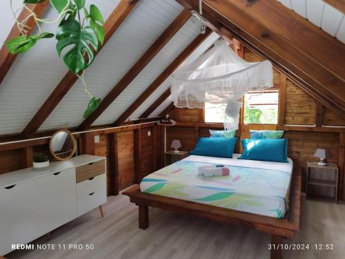 Le petit K'banon in Le Saint-Esprit Le petit K'banon in Le Saint-Esprit