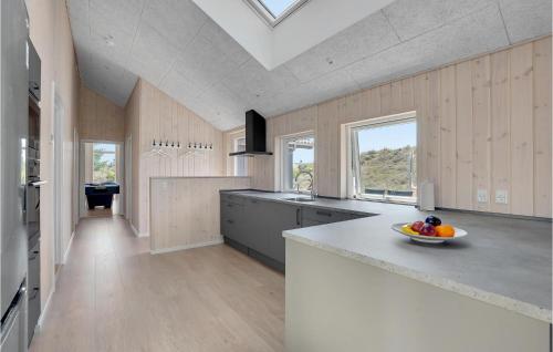 Kitchen, 5 Bedroom Pet Friendly Home In Rømø in Romo Kirkeby Kitchen, 5 Bedroom Pet Friendly Home In Rømø in Romo Kirkeby