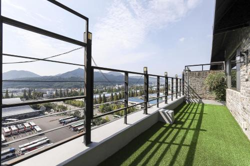 Hound Hotel Changwon Terminal Branch in Changwon-si Hound Hotel Changwon Terminal Branch in Changwon-si