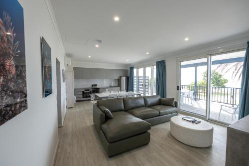 Konyha, Ningaloo Coral Bay – Bayview in Coral Bay Konyha, Ningaloo Coral Bay – Bayview in Coral Bay