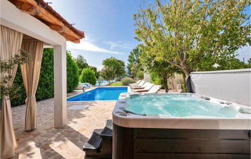 Swimming pool, Holiday Home Prolozac Donji Ix in Donji Prolozac Swimming pool, Holiday Home Prolozac Donji Ix in Donji Prolozac
