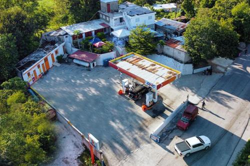 Hébergement Confortable avec Jardin Restaurant et Services 24h24 (Hebergement Confortable avec Jardin Restaurant et Services 24h24) in Mirebalais Hébergement Confortable avec Jardin Restaurant et Services 24h24 (Hebergement Confortable avec Jardin Restaurant et Services 24h24) in Mirebalais