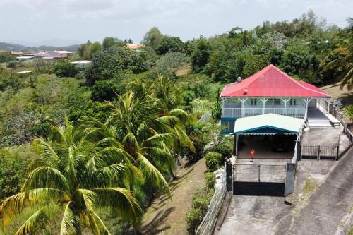 Haut de villa 1chambre climatisée à 3min de l'habitation Clément (Haut de villa 1chambre climatisee a 3min de l'habitation Clement) in Le Saint-Esprit Haut de villa 1chambre climatisée à 3min de l'habitation Clément (Haut de villa 1chambre climatisee a 3min de l'habitation Clement) in Le Saint-Esprit