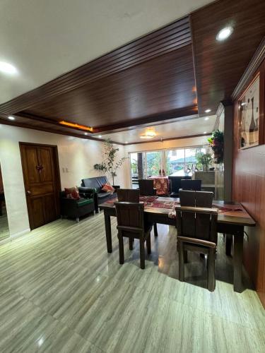 Phuenics de galera near Aninuan Falls Phuenics de galera near Aninuan Falls