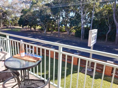 Shelly Beach Motel in Hervey Bay Shelly Beach Motel in Hervey Bay