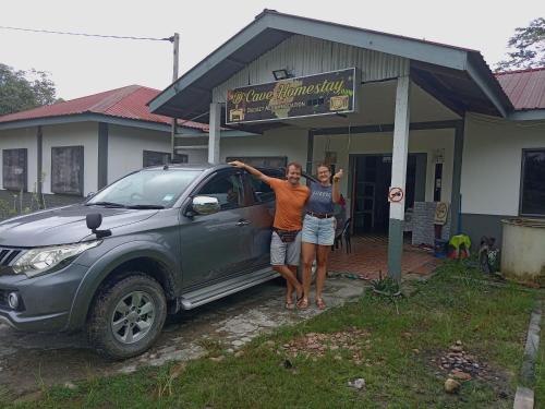 Mulu D cave homestay in Mulu Mulu D cave homestay in Mulu