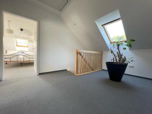 Stilvolle Wohnung für 2-3 Personen - mit riesiger Dachterrasse (Stilvolle Wohnung fur 2-3 Personen - mit riesiger Dachterrasse) in Haigerloch Stilvolle Wohnung für 2-3 Personen - mit riesiger Dachterrasse (Stilvolle Wohnung fur 2-3 Personen - mit riesiger Dachterrasse) in Haigerloch