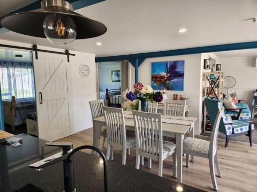 บริการและสิ่งอำนวยความสะดวก, #40 Below in ไวทาเรเรบีช บริการและสิ่งอำนวยความสะดวก, #40 Below in ไวทาเรเรบีช