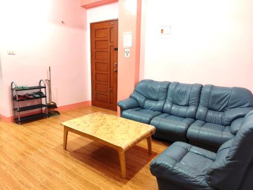 TripleG's Transient Apartment House with FREE PARKING and CCTV in La Trinidad TripleG's Transient Apartment House with FREE PARKING and CCTV in La Trinidad