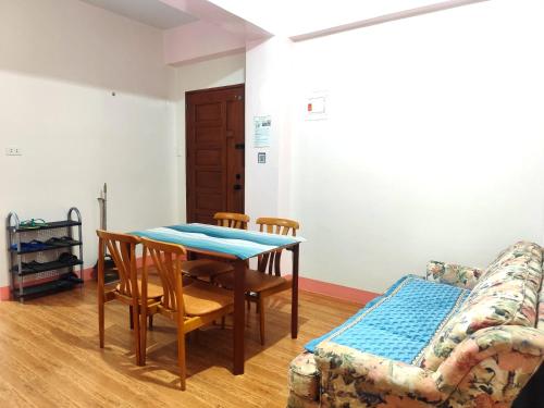 TripleG's Transient Apartment House with FREE PARKING and CCTV in La Trinidad TripleG's Transient Apartment House with FREE PARKING and CCTV in La Trinidad