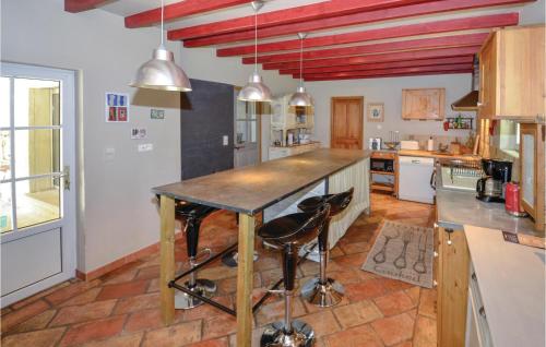 кухня, Pet Friendly Home In Cavaillon in Кавайон кухня, Pet Friendly Home In Cavaillon in Кавайон