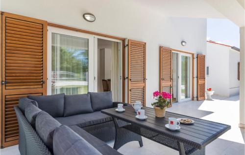 المنظر الخارجي, 6 Bedroom Cozy Home In Labin in لابين المنظر الخارجي, 6 Bedroom Cozy Home In Labin in لابين