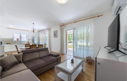 6 Bedroom Cozy Home In Labin in لابين 6 Bedroom Cozy Home In Labin in لابين