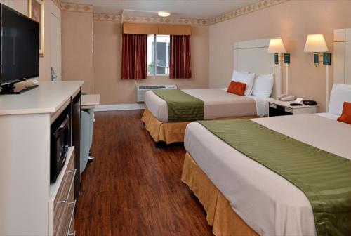 聖克萊門特海灘美洲最佳價值酒店 (Americas Best Value Inn San Clemente Beach) in 加利福尼亞州聖克利門蒂(CA) 聖克萊門特海灘美洲最佳價值酒店 (Americas Best Value Inn San Clemente Beach) in 加利福尼亞州聖克利門蒂(CA)