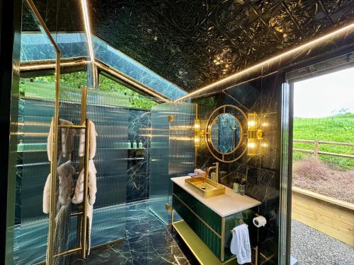 ห้องน้ำ, Omaka Lodge in เทามารูนุย ห้องน้ำ, Omaka Lodge in เทามารูนุย