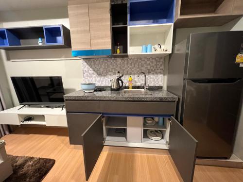 Kitchen, The Star Polaris 23 Condominium Airport Shuttle Available in Mean Chey Kitchen, The Star Polaris 23 Condominium Airport Shuttle Available in Mean Chey