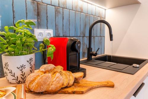 Létesítmények, Bella Vista - 3pok, 5 łóżek, centrum, parking, winda, widok na rzekę, Netflix (Bella Vista - 3pok, 5 lozek, centrum, parking, winda, widok na rzeke, Netflix) in Ilawa Létesítmények, Bella Vista - 3pok, 5 łóżek, centrum, parking, winda, widok na rzekę, Netflix (Bella Vista - 3pok, 5 lozek, centrum, parking, winda, widok na rzeke, Netflix) in Ilawa